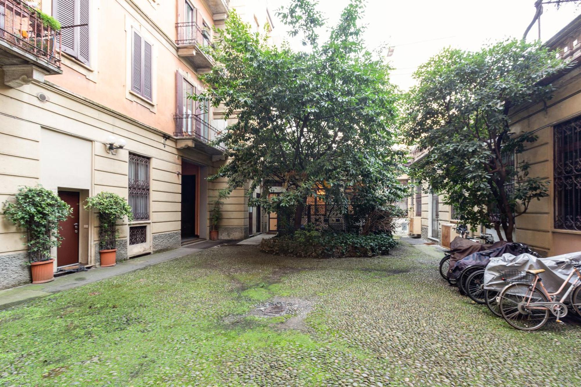 Appartement Sant'Agostino - Charming Retreat 210M From M2 à Milan Extérieur photo